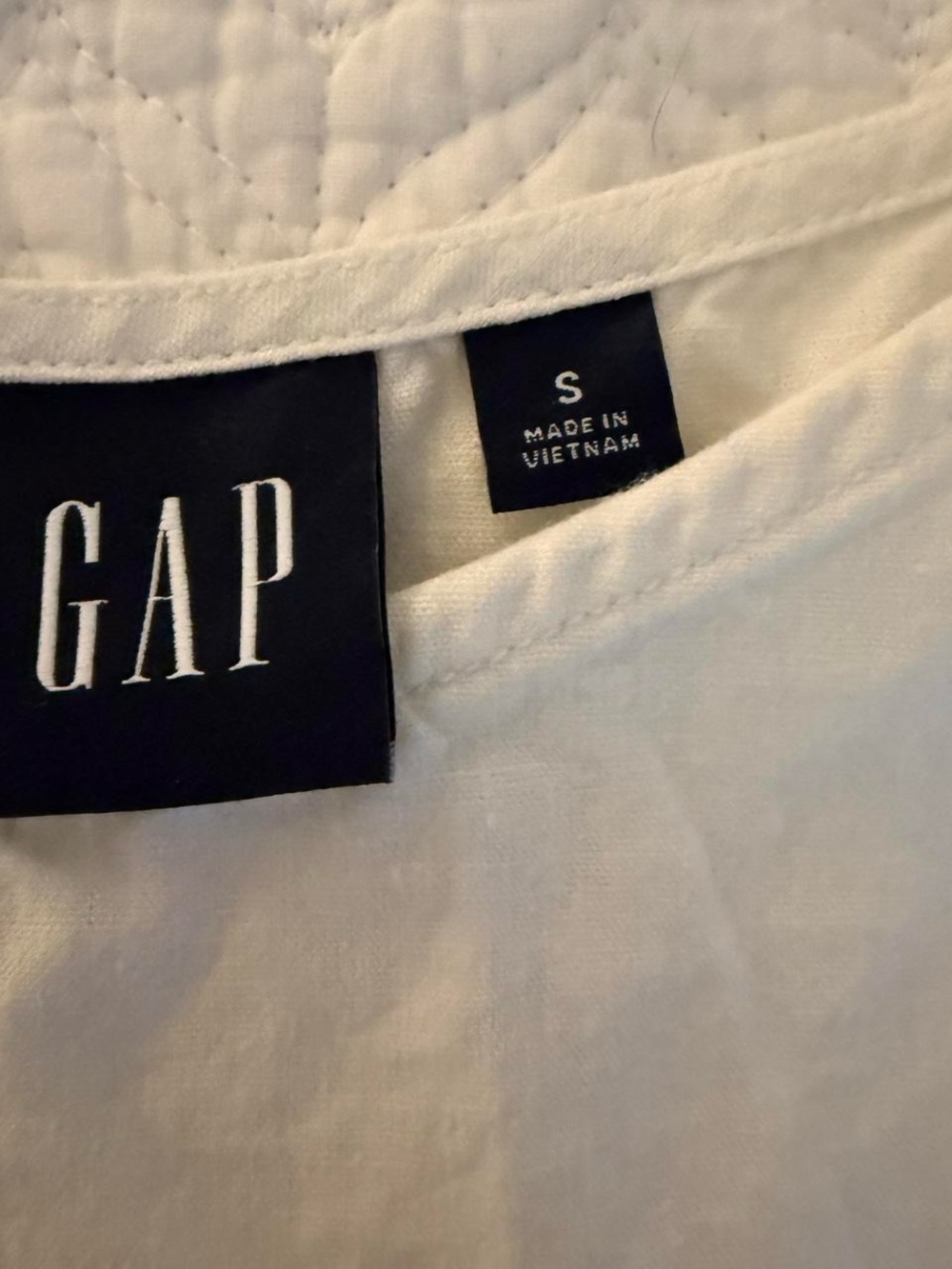 GAP White Crew Tee with Navy Logo Tag